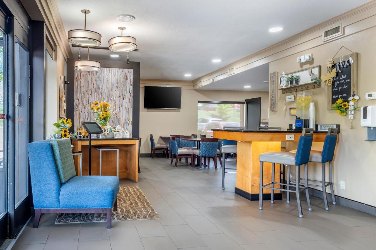 Comfort Inn Asheville East-Blue Ridge Pkwy Access Екстериор снимка