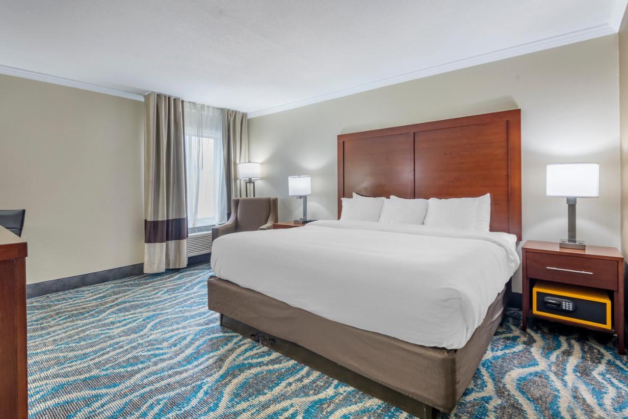 Comfort Inn Asheville East-Blue Ridge Pkwy Access Екстериор снимка