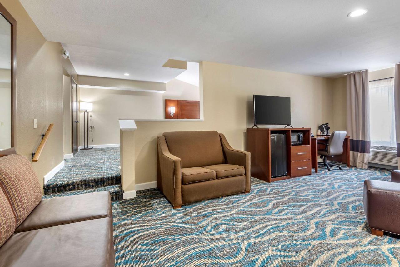 Comfort Inn Asheville East-Blue Ridge Pkwy Access Екстериор снимка
