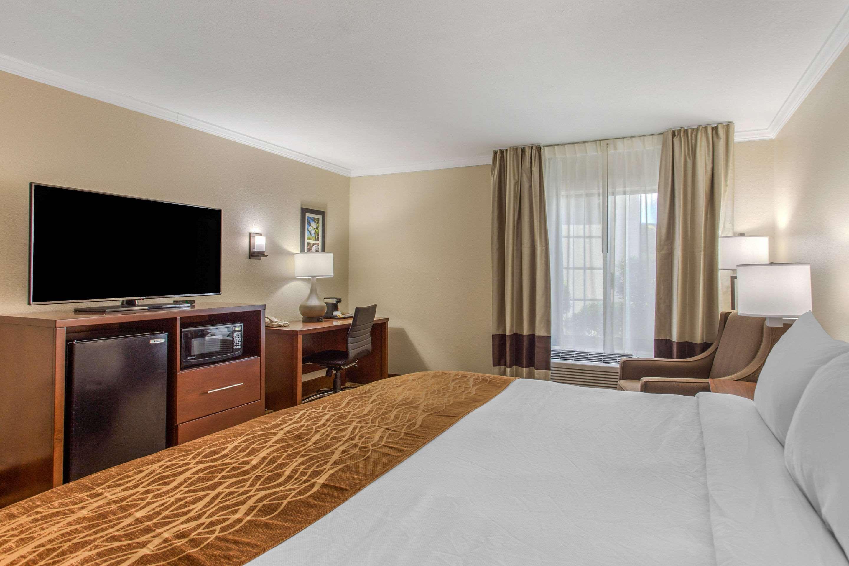 Comfort Inn Asheville East-Blue Ridge Pkwy Access Екстериор снимка