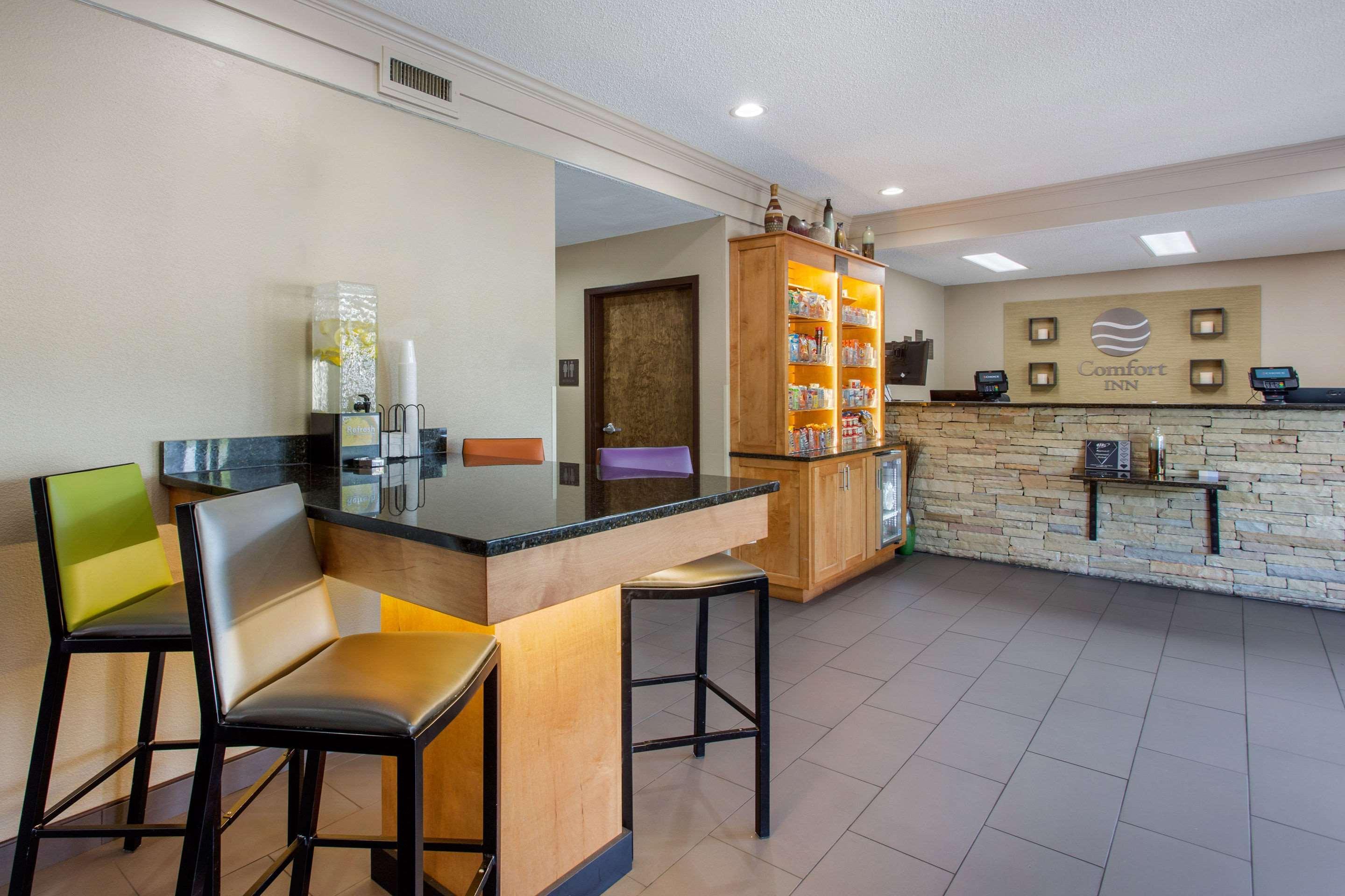 Comfort Inn Asheville East-Blue Ridge Pkwy Access Екстериор снимка