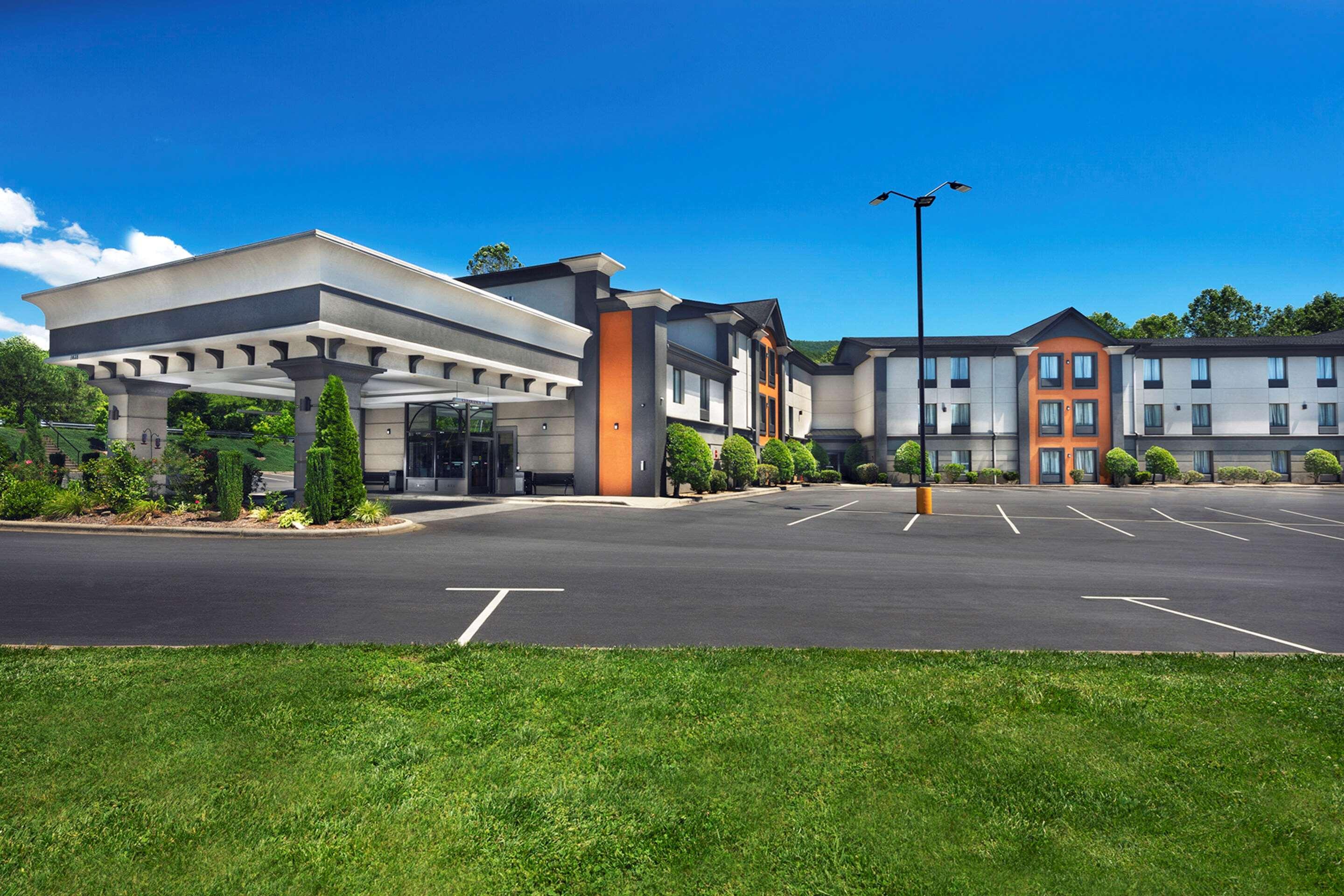 Comfort Inn Asheville East-Blue Ridge Pkwy Access Екстериор снимка