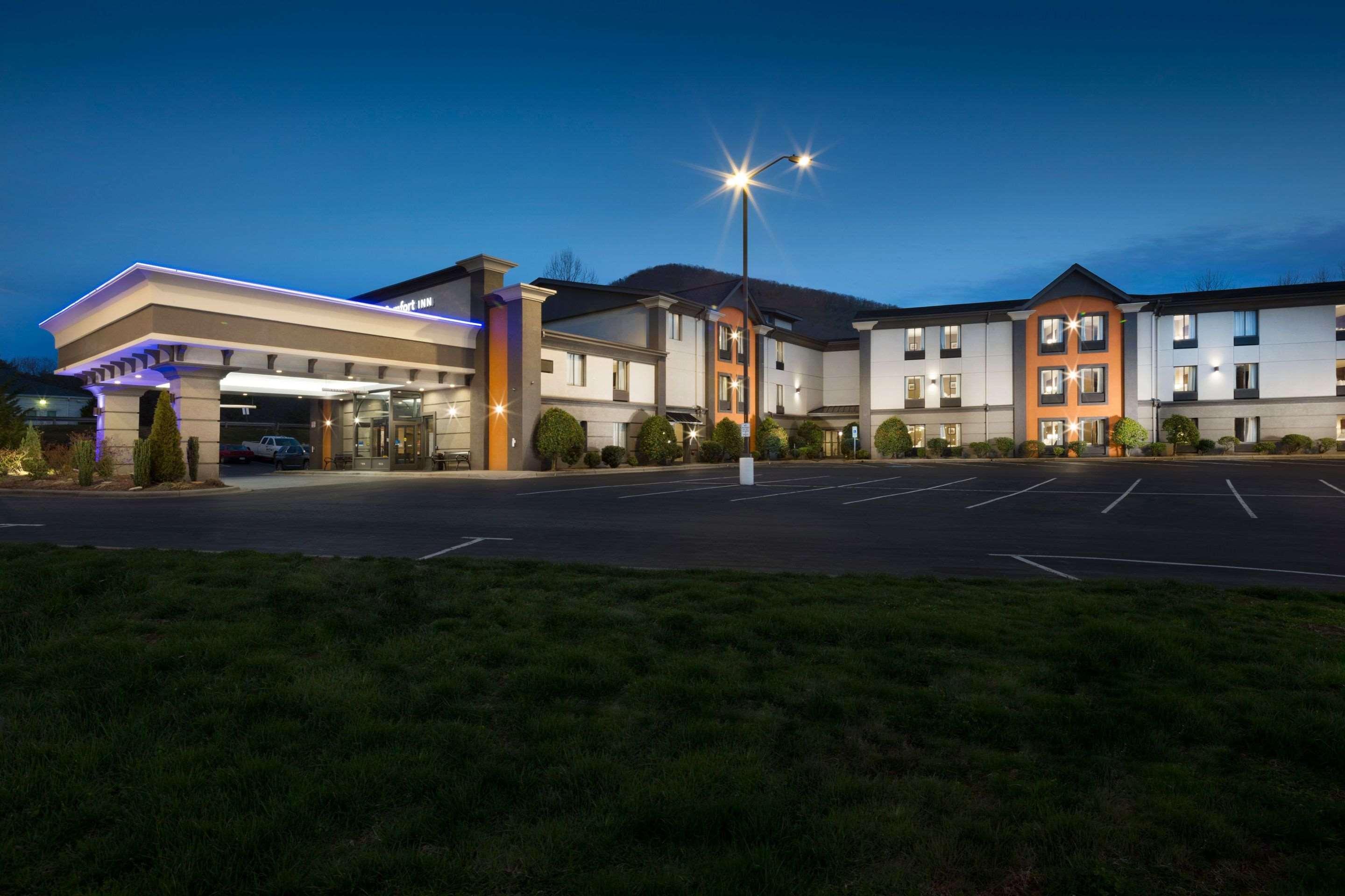 Comfort Inn Asheville East-Blue Ridge Pkwy Access Екстериор снимка