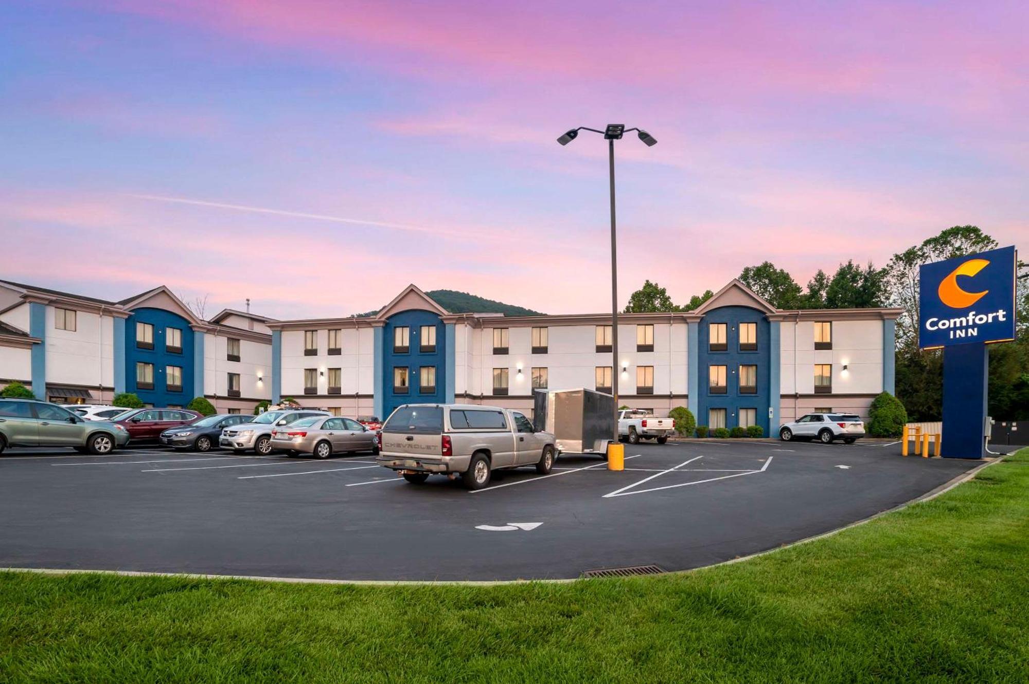 Comfort Inn Asheville East-Blue Ridge Pkwy Access Екстериор снимка