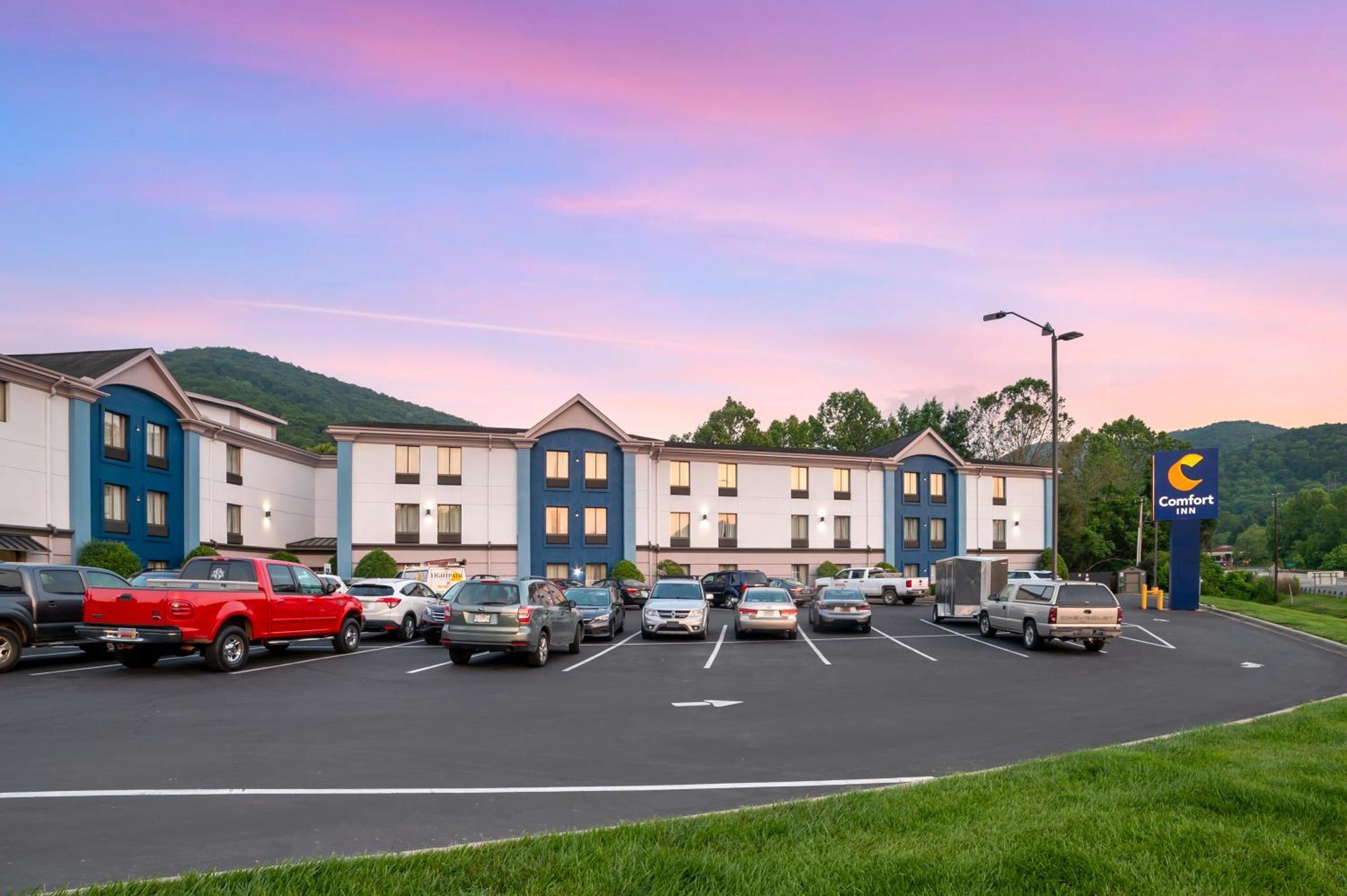Comfort Inn Asheville East-Blue Ridge Pkwy Access Екстериор снимка