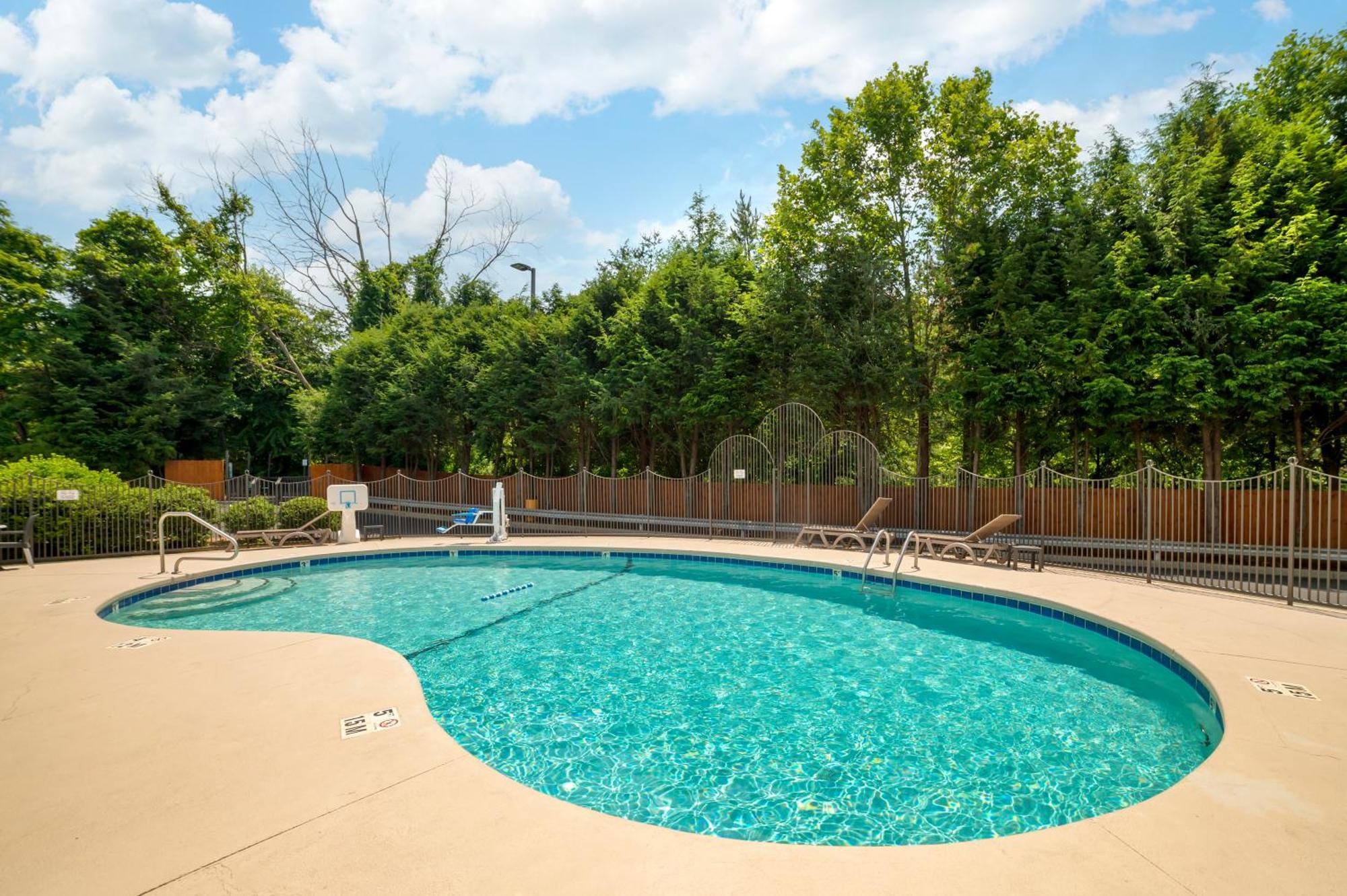 Comfort Inn Asheville East-Blue Ridge Pkwy Access Екстериор снимка